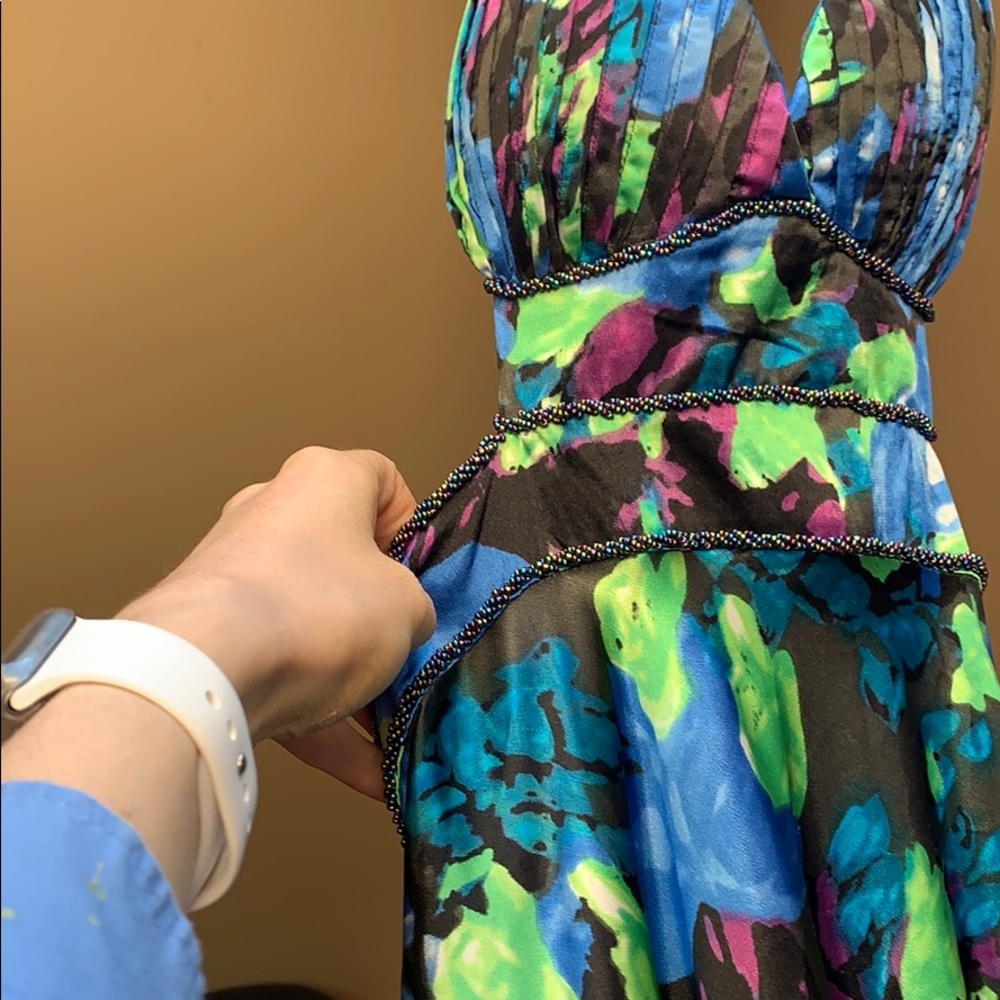 Dress - Picture 3 of 4